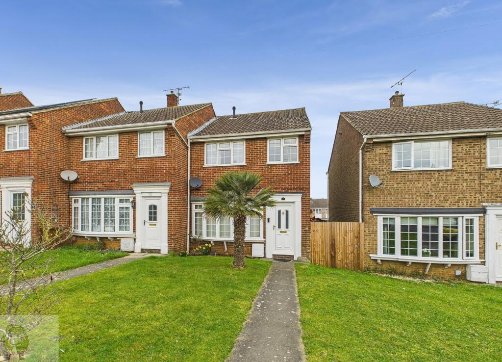 View Of The Front Of The Property