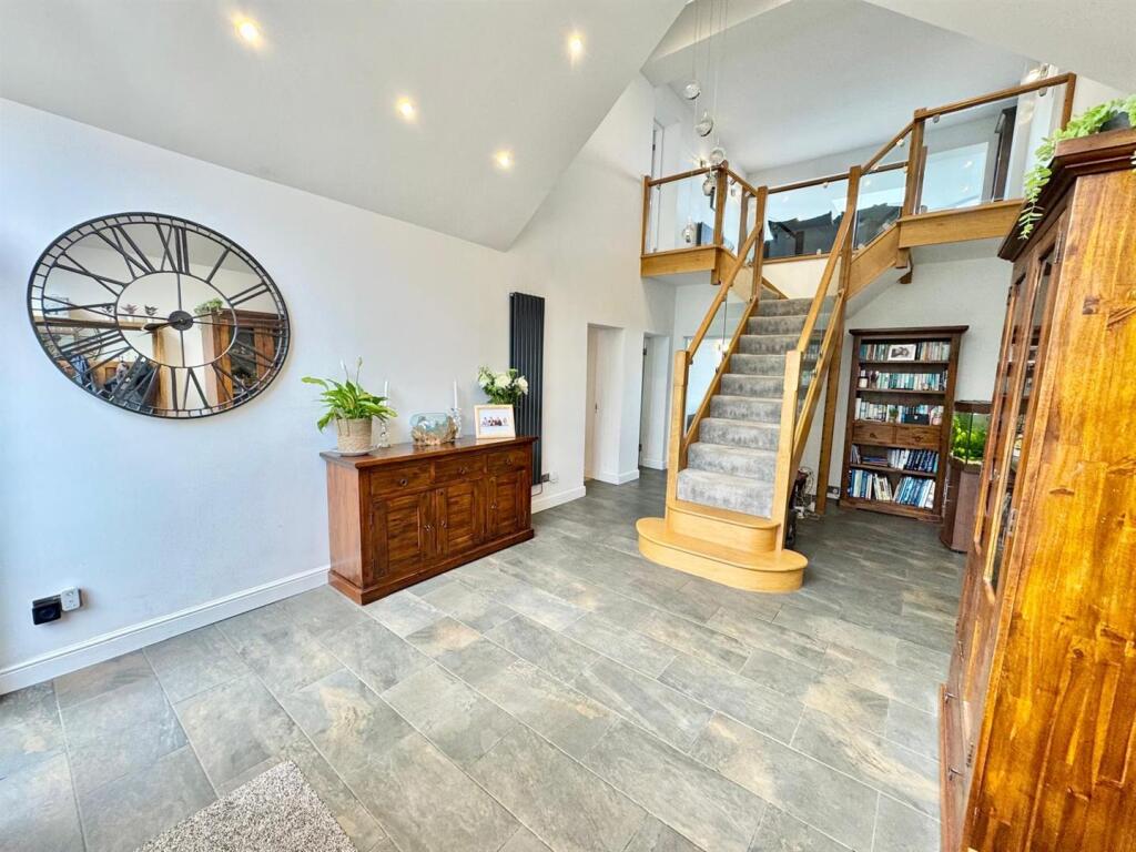 PHOTO-2025-09-05-10-47-50 (21).jpg