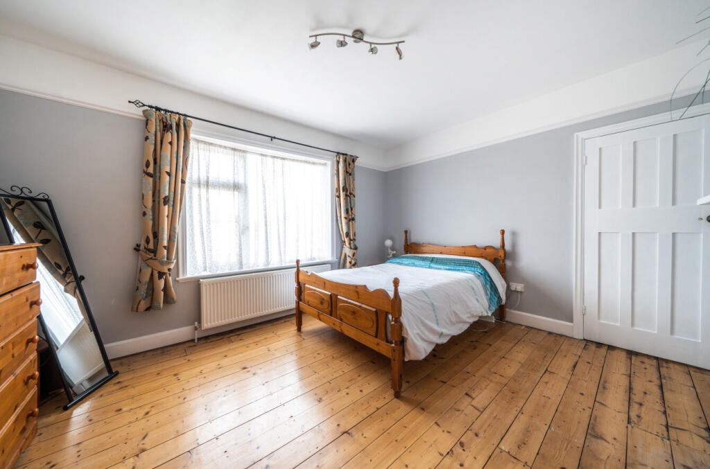 1318985-15-687664...