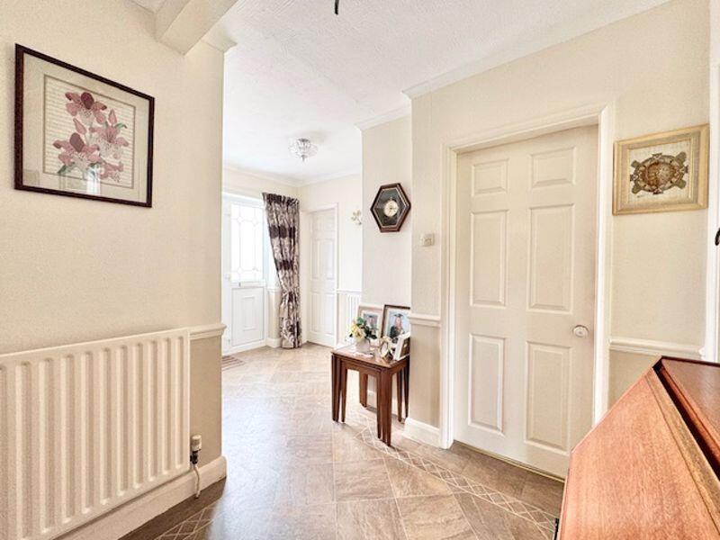 Entrance hall view 2