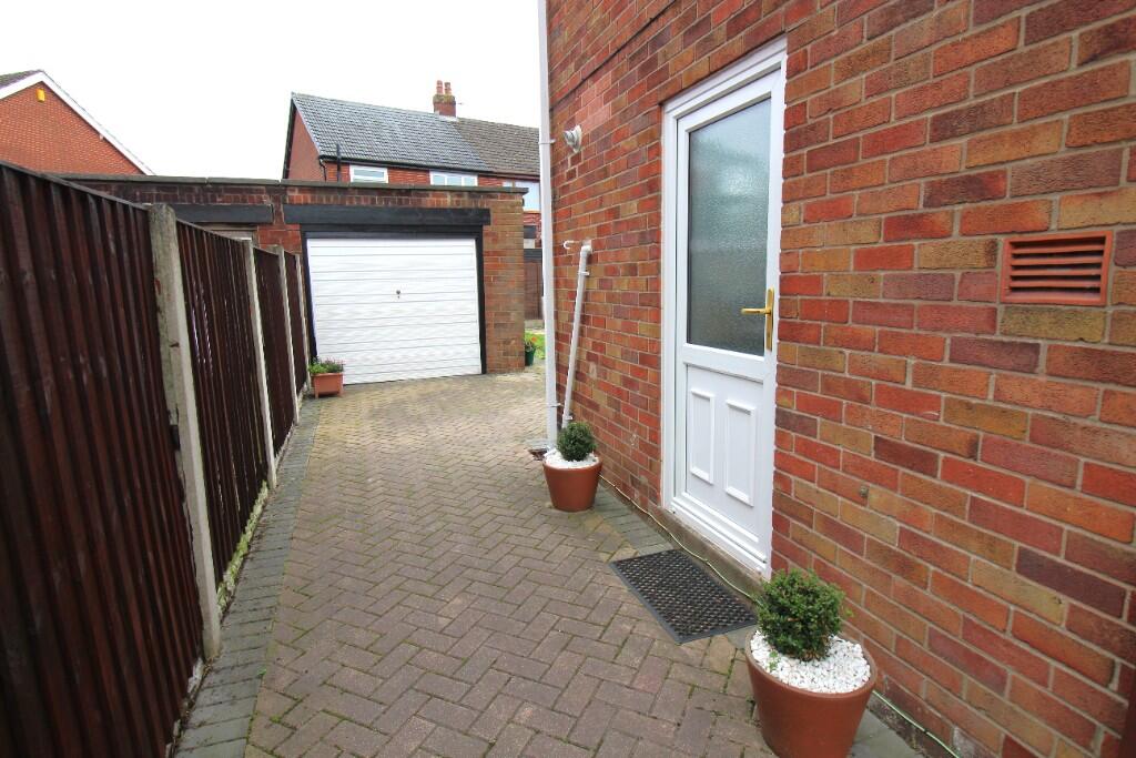 Driveway &amp; Garage