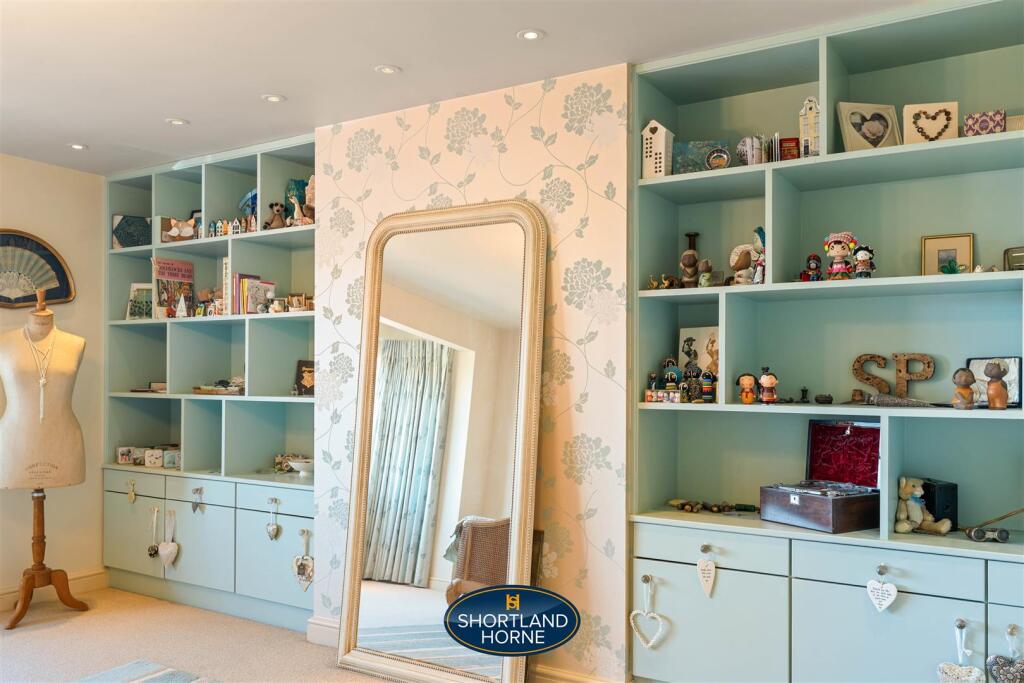 Field View, Lower Eastern Green Lane WM (12 of 85)