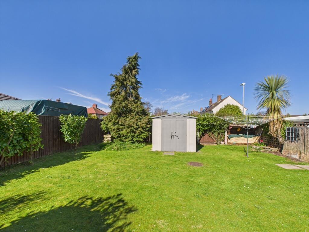 CAM02386G0-PR0123-STILL038