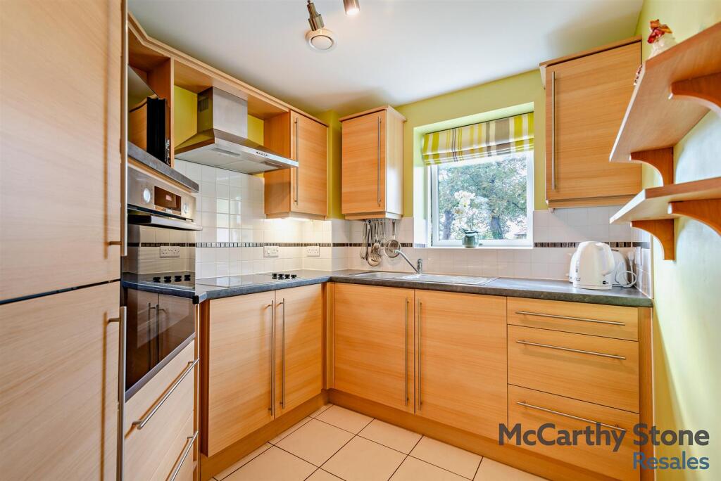 8663728-interior11-800.jpg