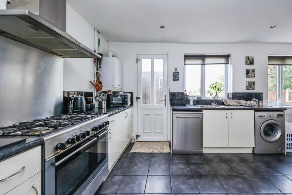 Fitted Kitchen