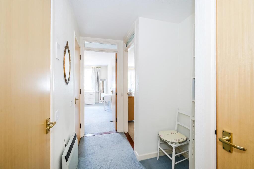 15 oak lodge-1_web.jpg