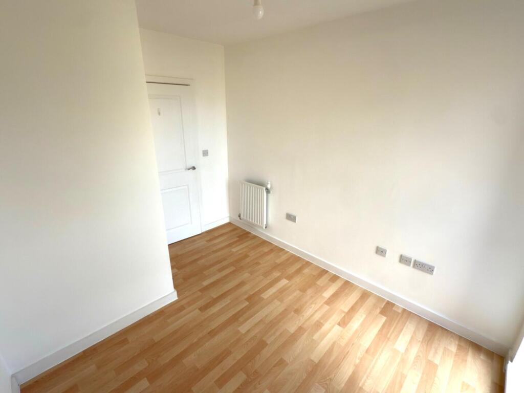 Bedroom 2 alt.jpg
