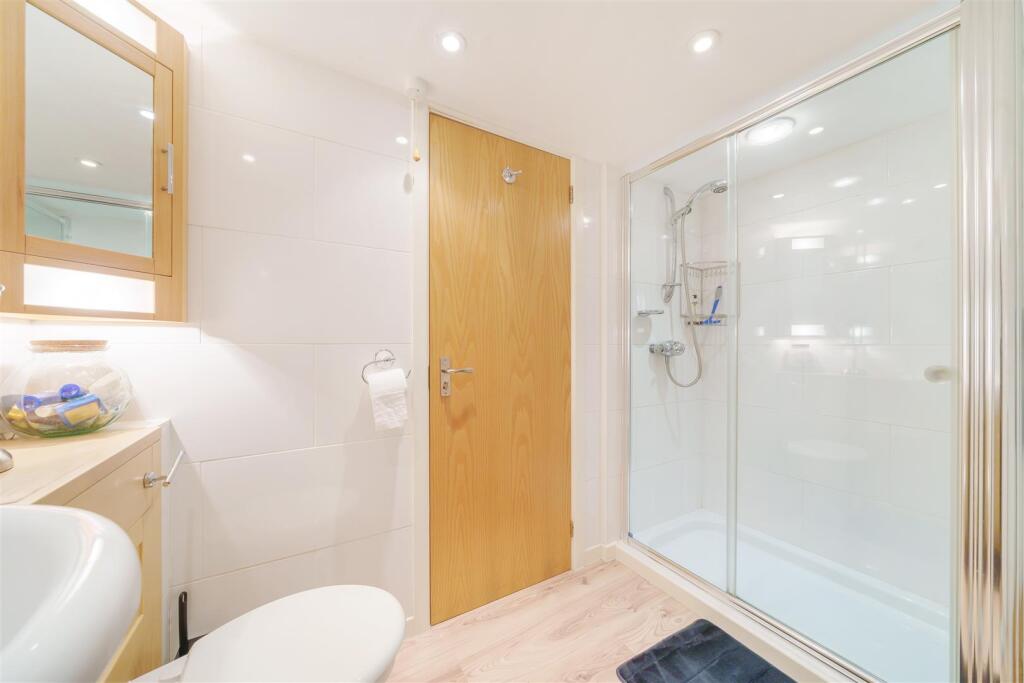 Ensuite Shower Room