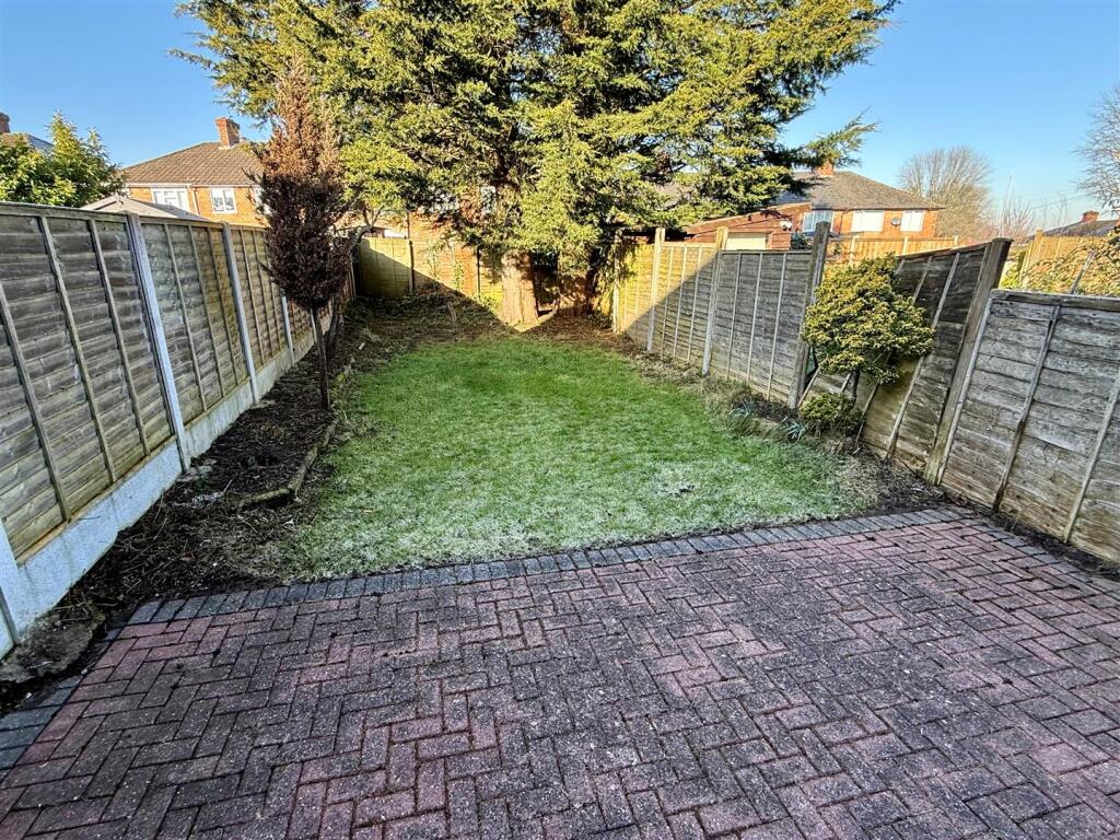 PR16 Garden.jpg
