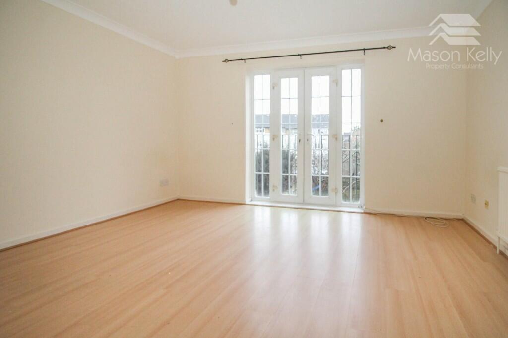 FIRST FLOOR LOUNGE