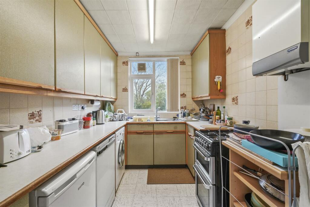56 Windermere Avenue - RY2LE8euByZcqkjCgRm7.jpg