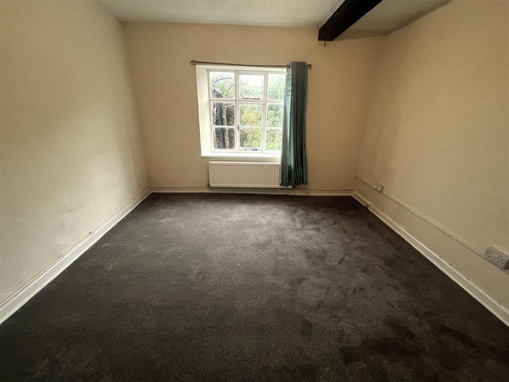 Sitting room.JPG