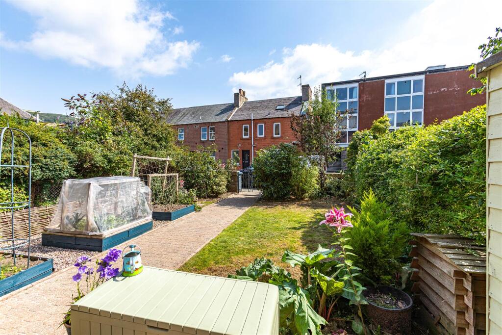 12 Elm Row Galashiels 52.JPG