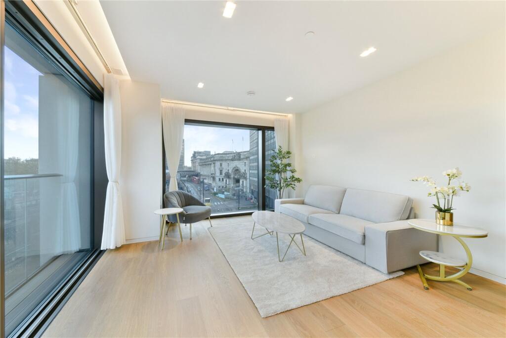 Kitchen/Reception