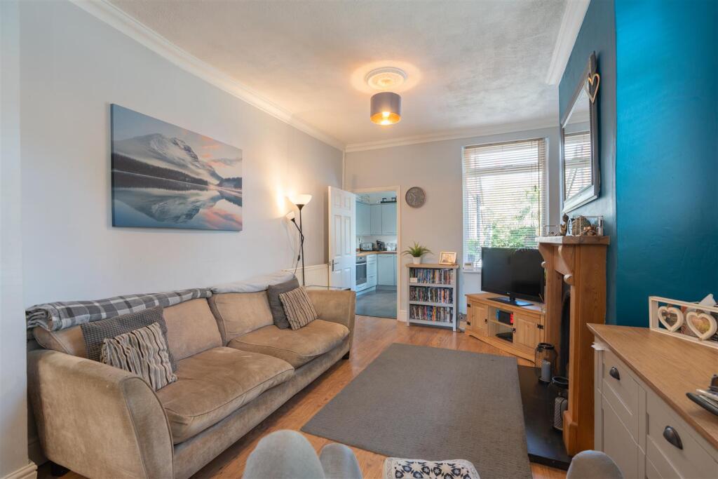 47 Lydyett Lane-17.jpg