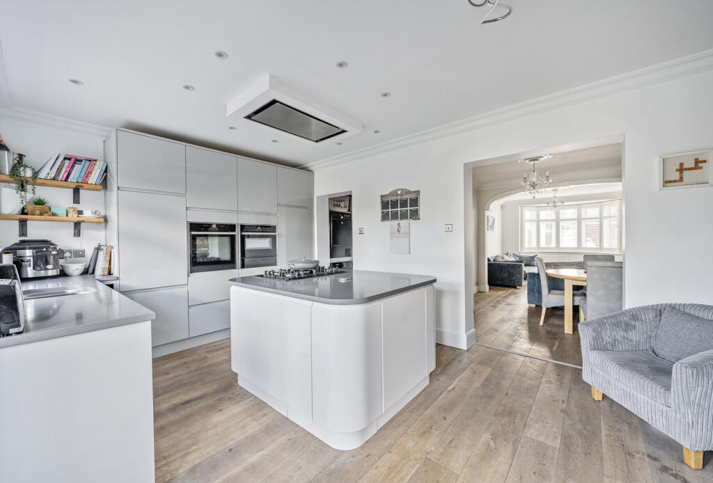 1299454-9-683747e...