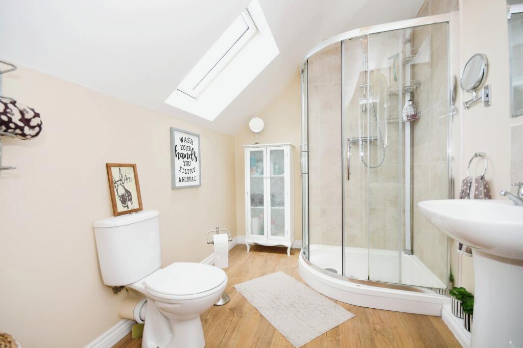 Master En-suite