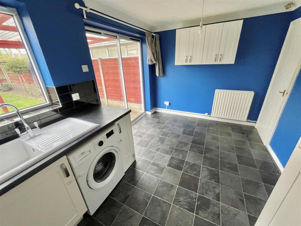 Breakfast Kitchen Aspect 3