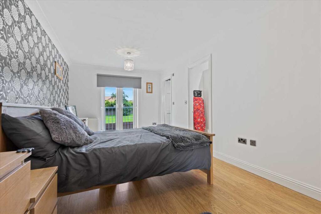 Bedroom One (3)
