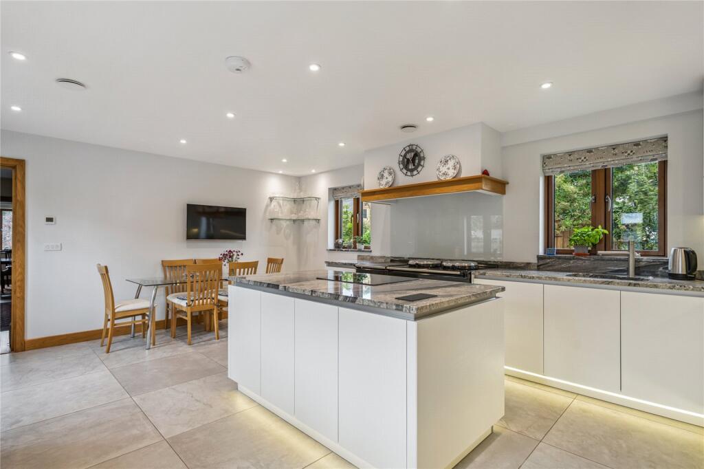 Kitchen/Breakfast