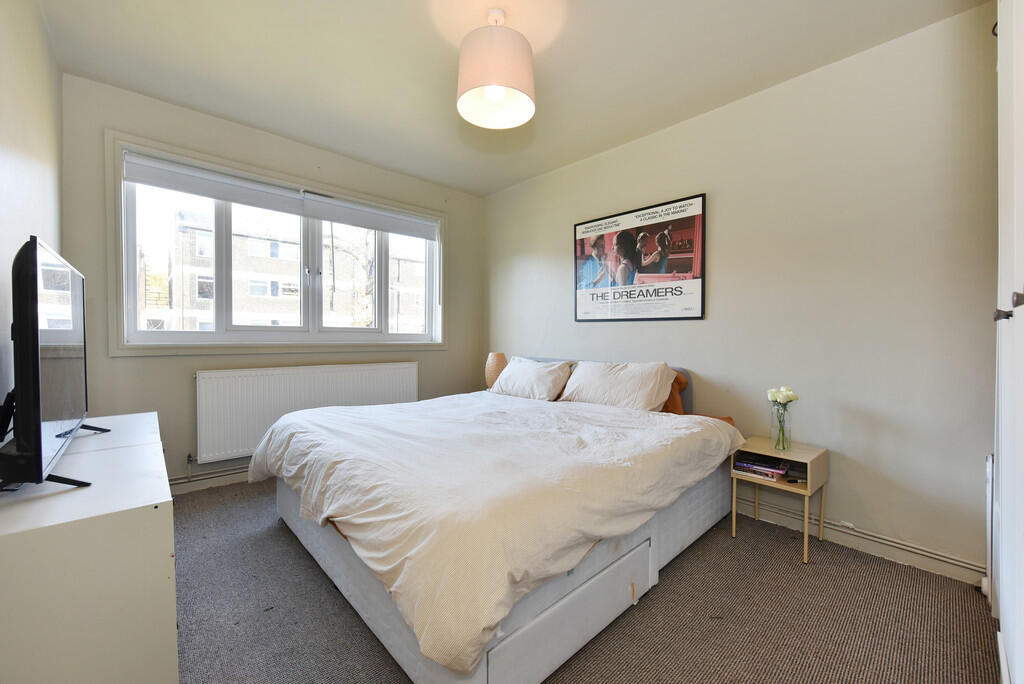 132 parkside esta...