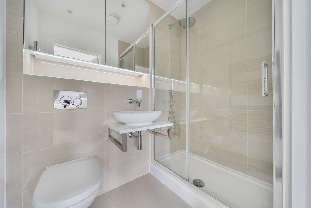 En-suite shower room
