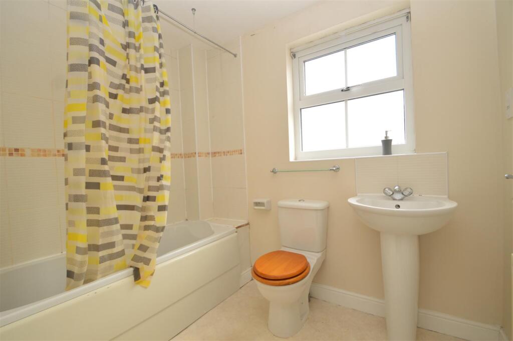 17 New Charlton Way 2022 (5).JPG