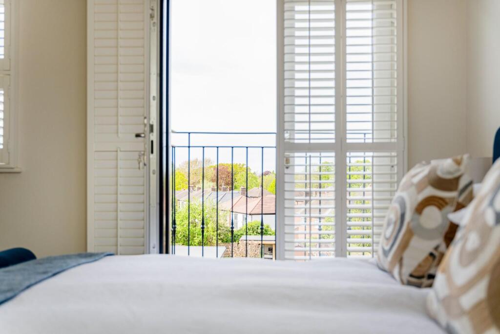 111 HEYES LANE-41.jpg