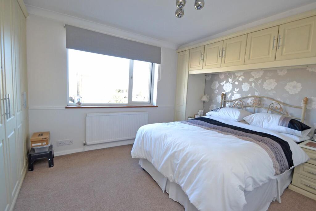 Master Bedroom.JPG