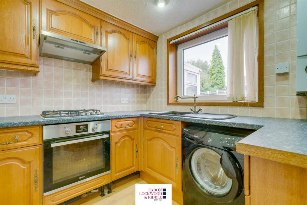 Kitchen  2.jpg
