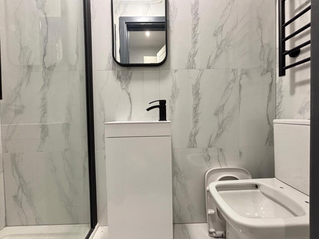 En-suite Bathroom