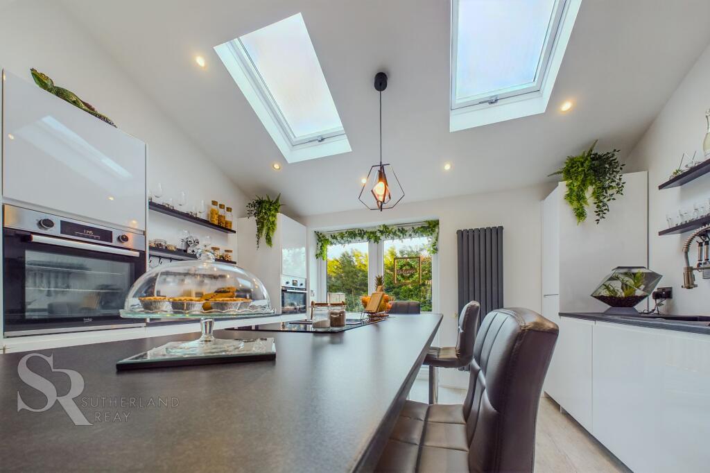 Kitchen Diner / Snug