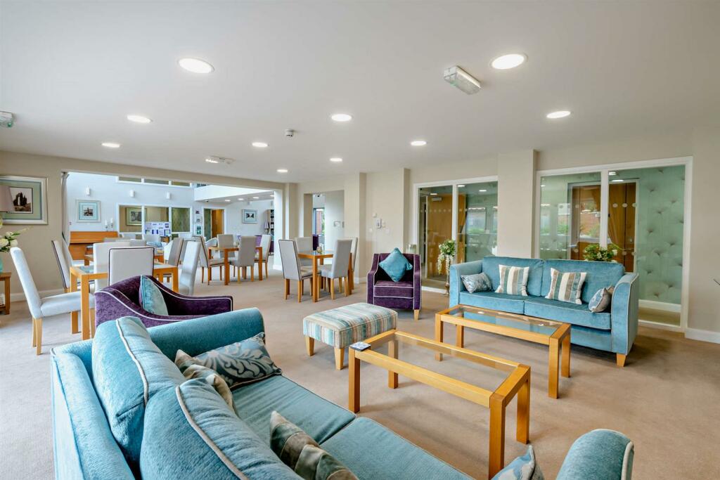 8570781-interior04-800.jpg