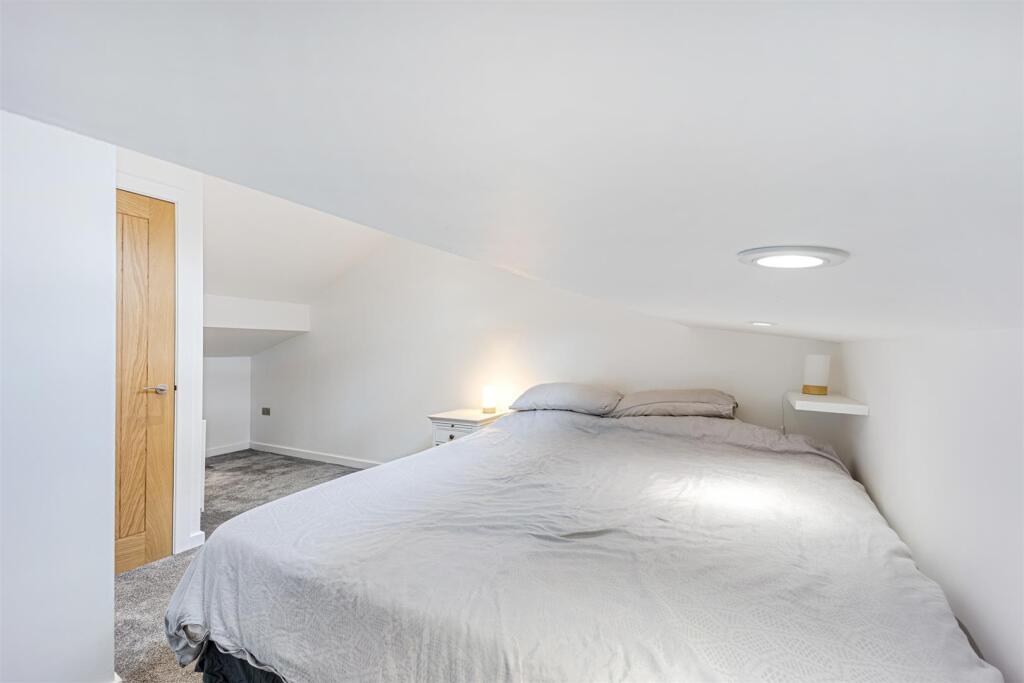 Bed 1 Aspect 3