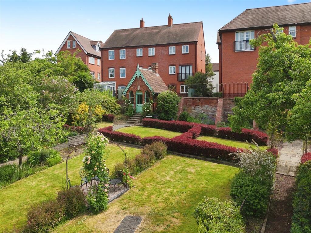 bcd36705--41F4-B51A-66ABA8CAB841-73789-00001780A1C