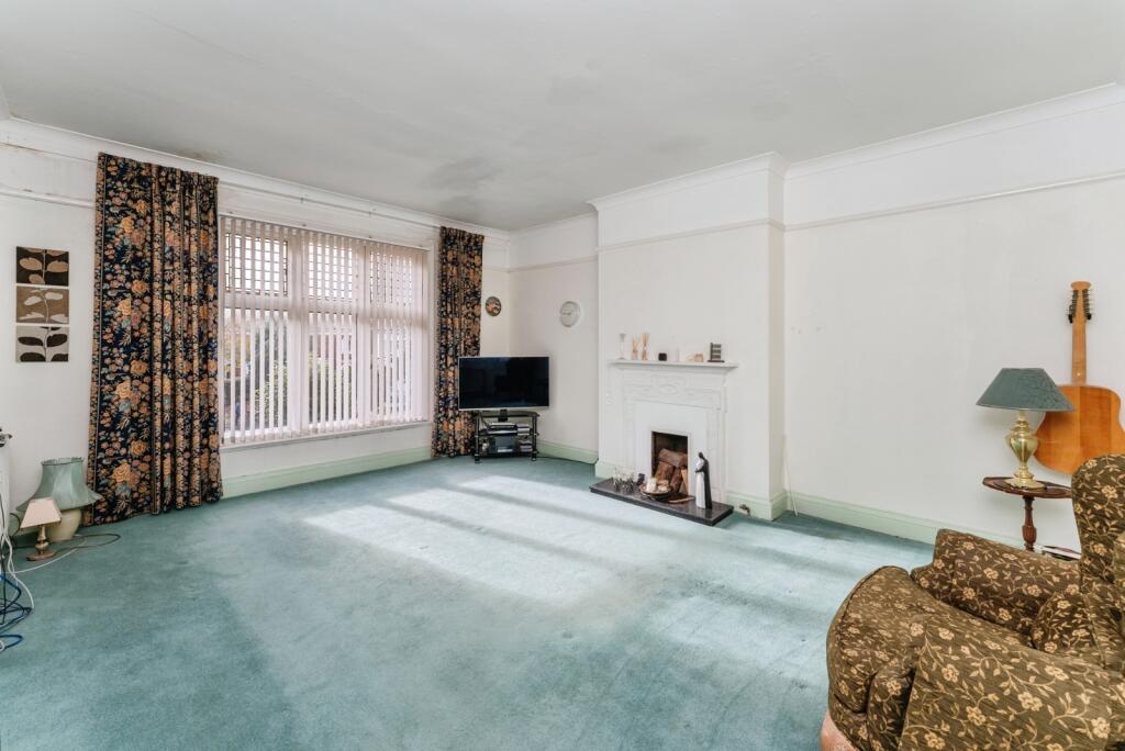 Lounge/Bedroom