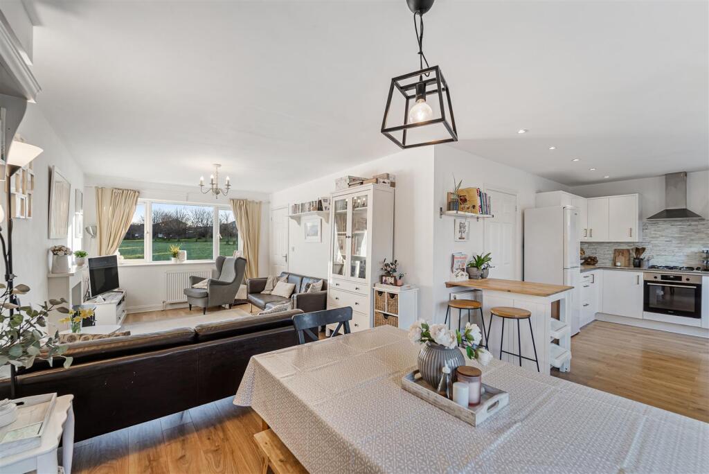 Open Plan Lounge/Kitchen/Dining Room