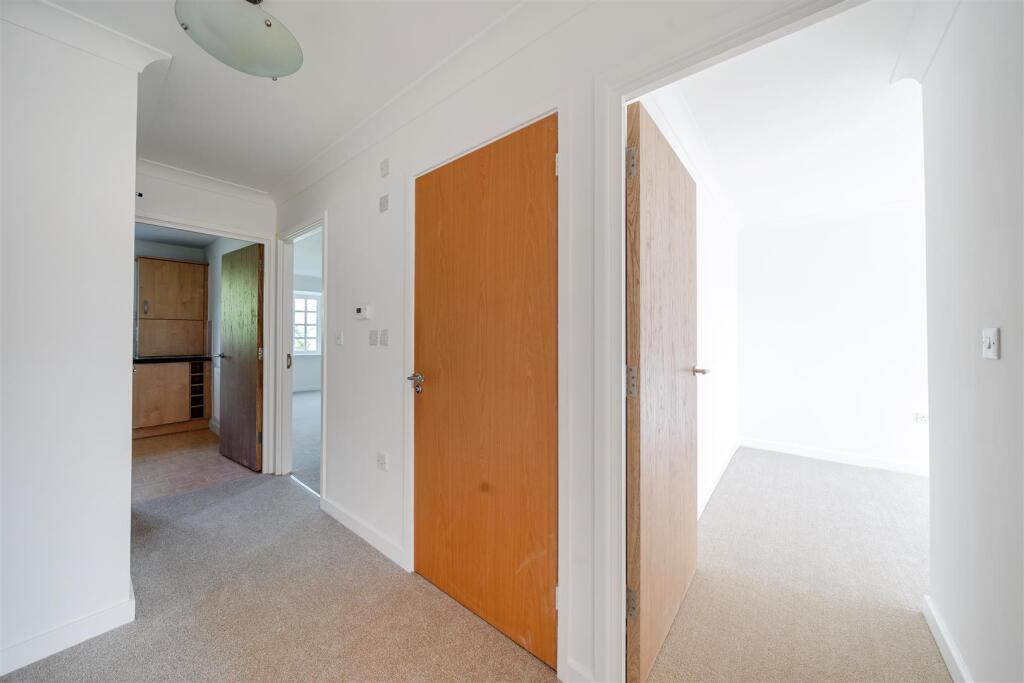 61 Reffield Close, Towcester (14).jpg