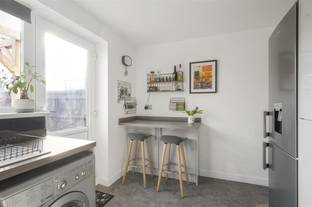Breakfast Bar