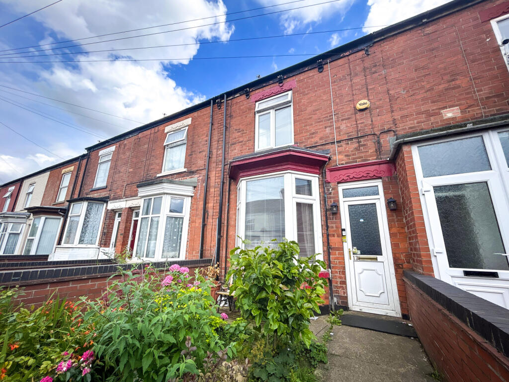 Ideal Buy-to-Let or Spacious Family Home - Parkin
