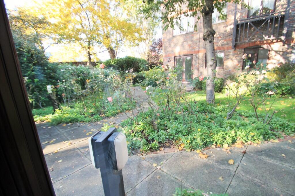 Communal gardens