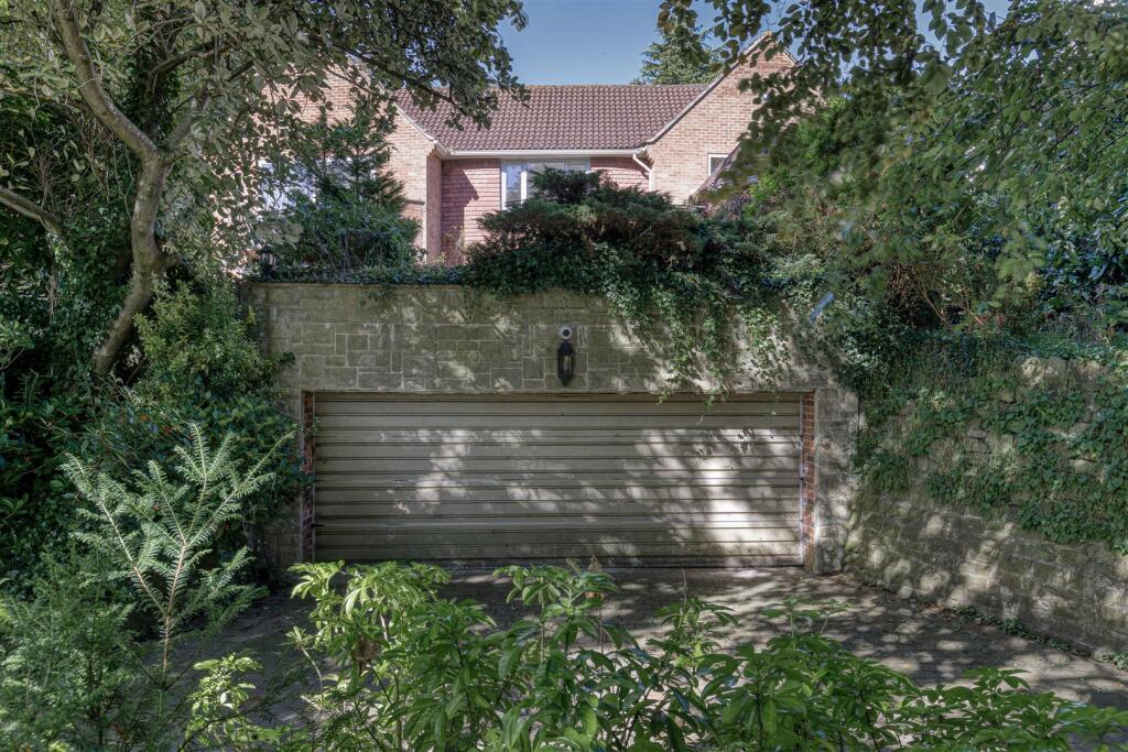 Double Garage
