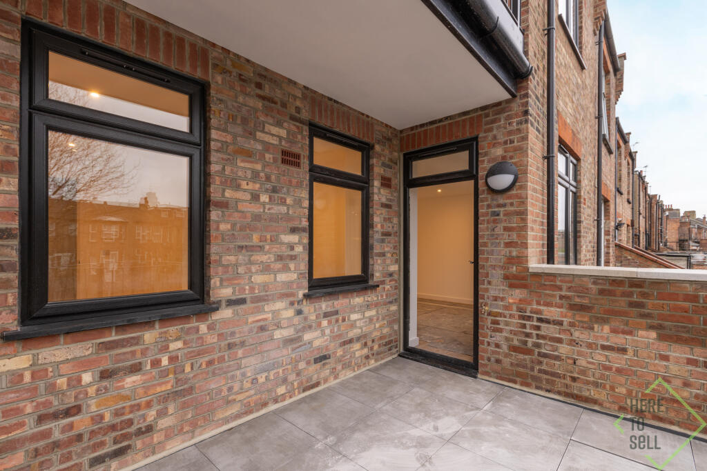 369 Green Lanes, London, N13 4JH-75
