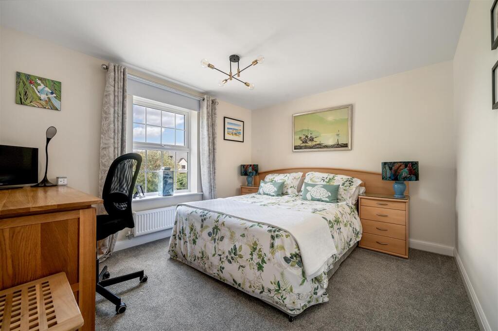 16 Penson Gardens WEB PH-76.jpg