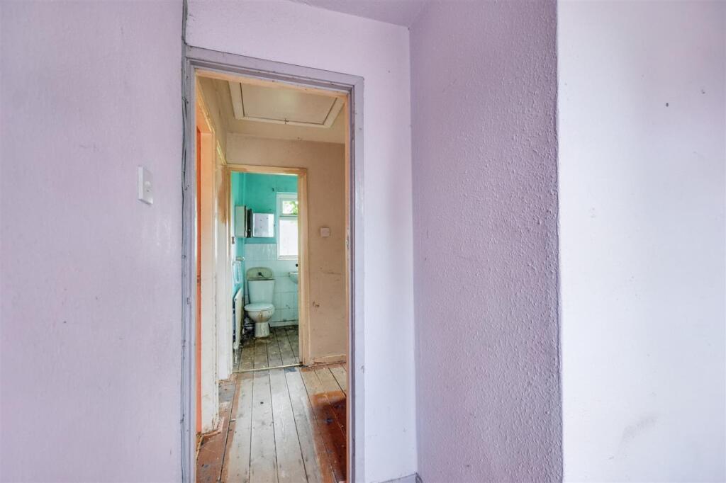 Bedroom 3_2.jpeg