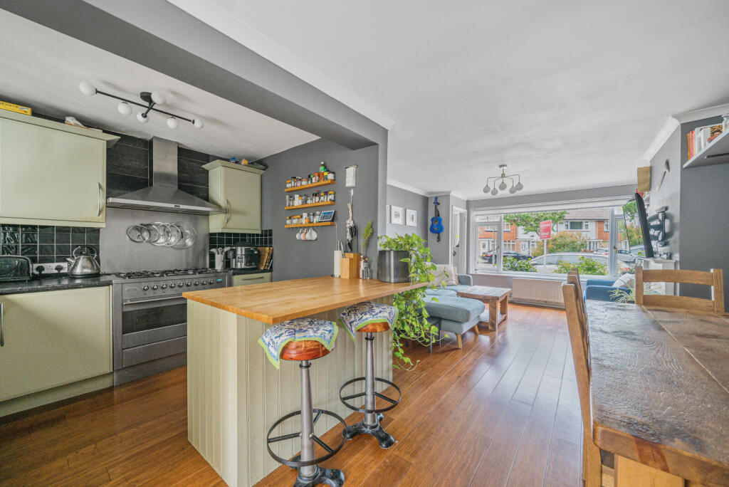 1330205-10-688374...