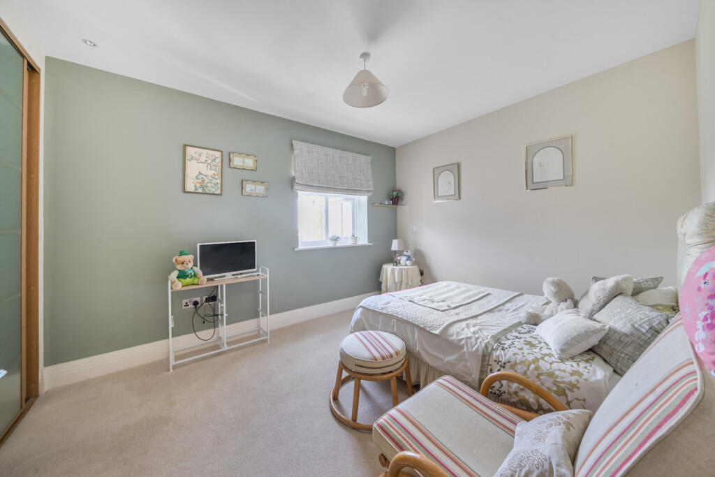 1339728-7-689b313...