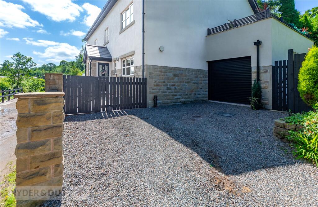 Large Drive &amp; Garage