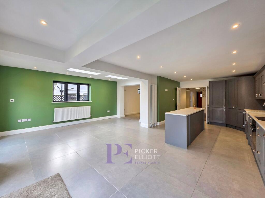 Living kitchen dining room
