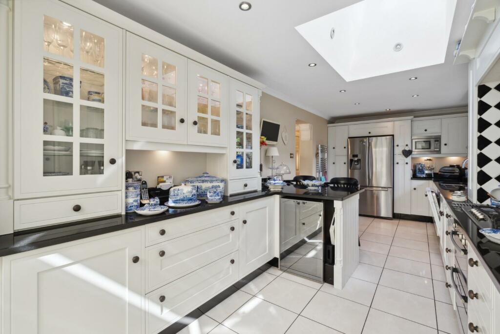 Kitchen.jpg